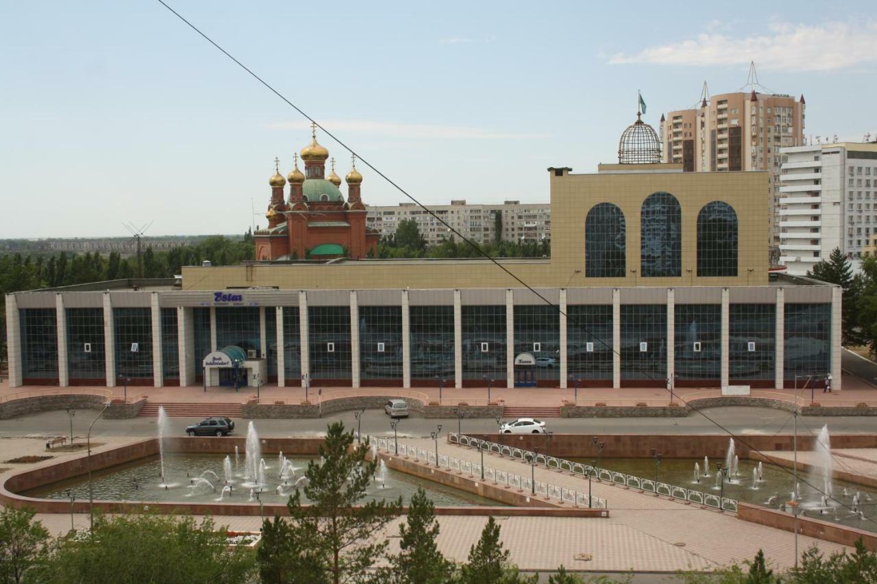 1-Комнатная Квартира На Набережной Pavlodar Kültér fotó